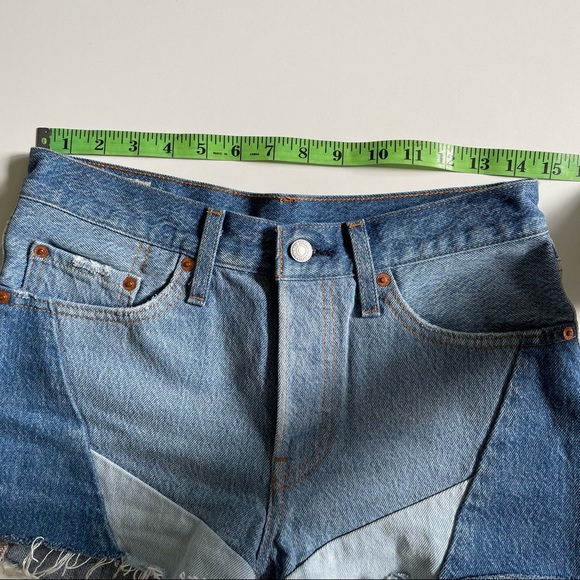 Levi’s Patchwork Short - Picture 7 of 10